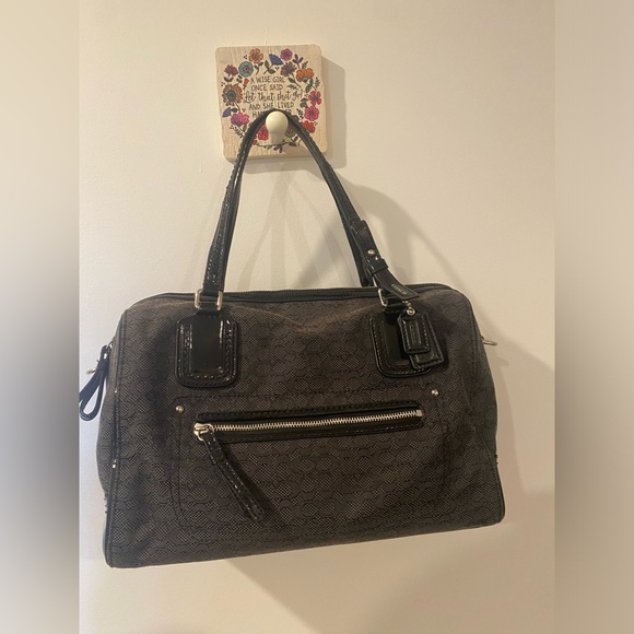Coach Poppy Signature Monogram EUC - Picture 1 of 11